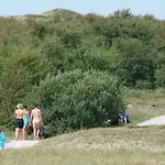 Prázdninový areál Strand49 Glamping Sint Maartenszee *