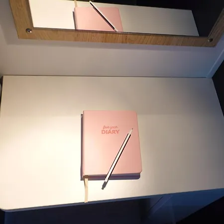 Strand49 Glamping Sint Maartenszee פארק נופש *