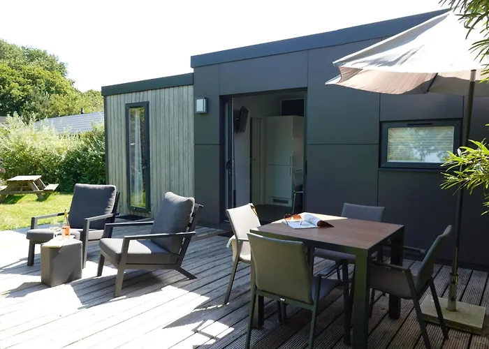 Strand49 Glamping Sint Maartenszee 假日公园