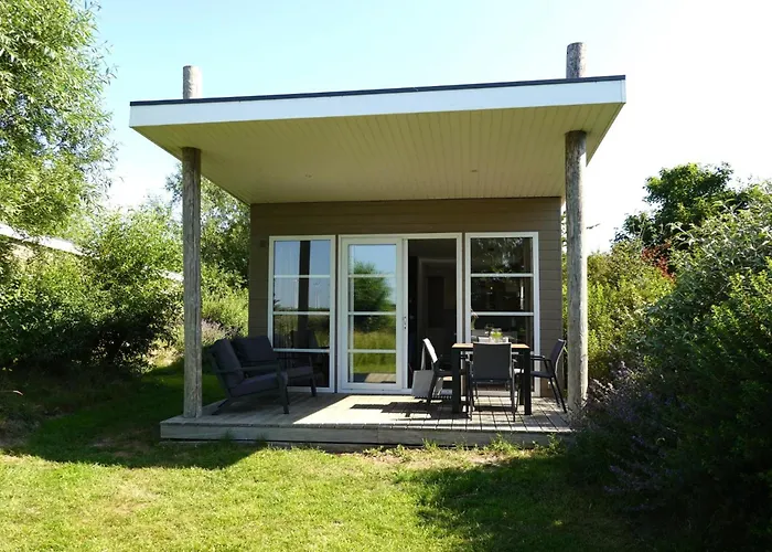 Strand49 Glamping Sint Maartenszee 假日公园