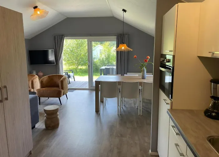 Strand49 Glamping Sint Maartenszee 假日公园 Sint Maartensvlotbrug