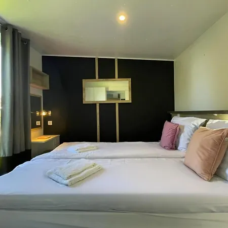 ホリデーパーク Strand49 Glamping Sint Maartenszee *