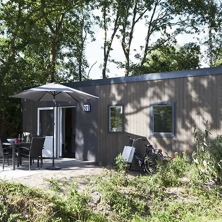Strand49 Glamping Sint Maartenszee Holiday park *